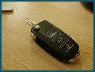 Houston-Emergency-Locksmith Houston, TX 281-670-2357 - 14-broken-car-key